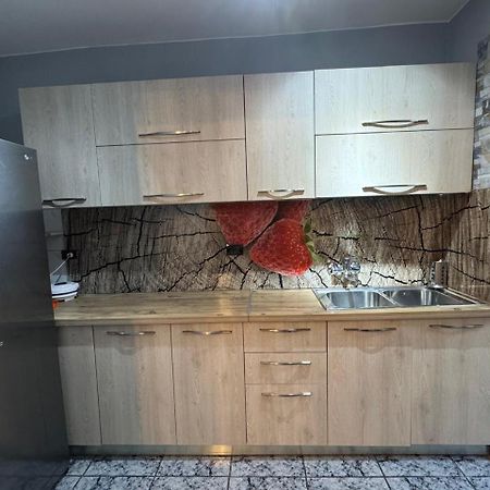 Your House In تيرانا المظهر الخارجي الصورة