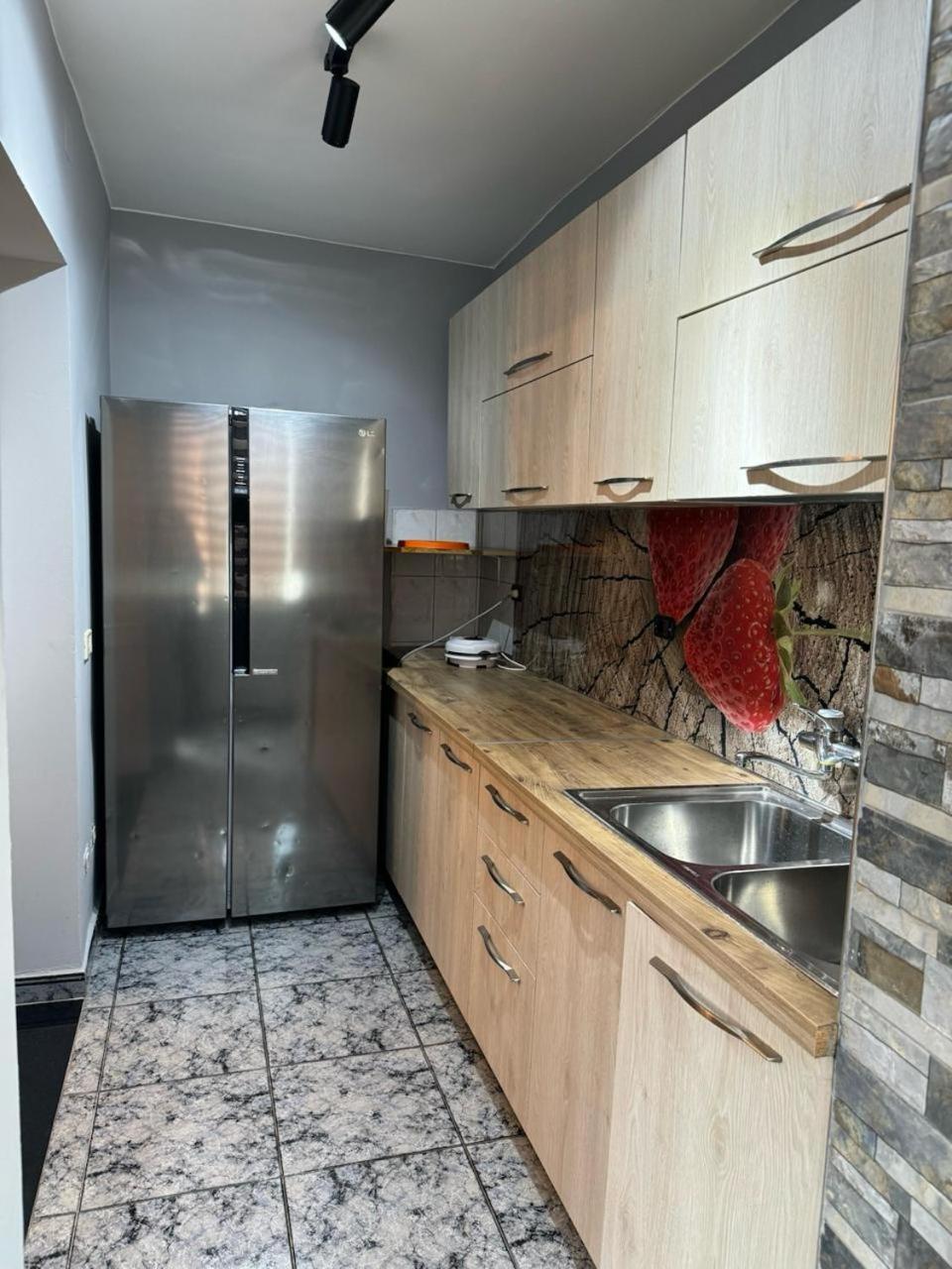 Your House In تيرانا المظهر الخارجي الصورة
