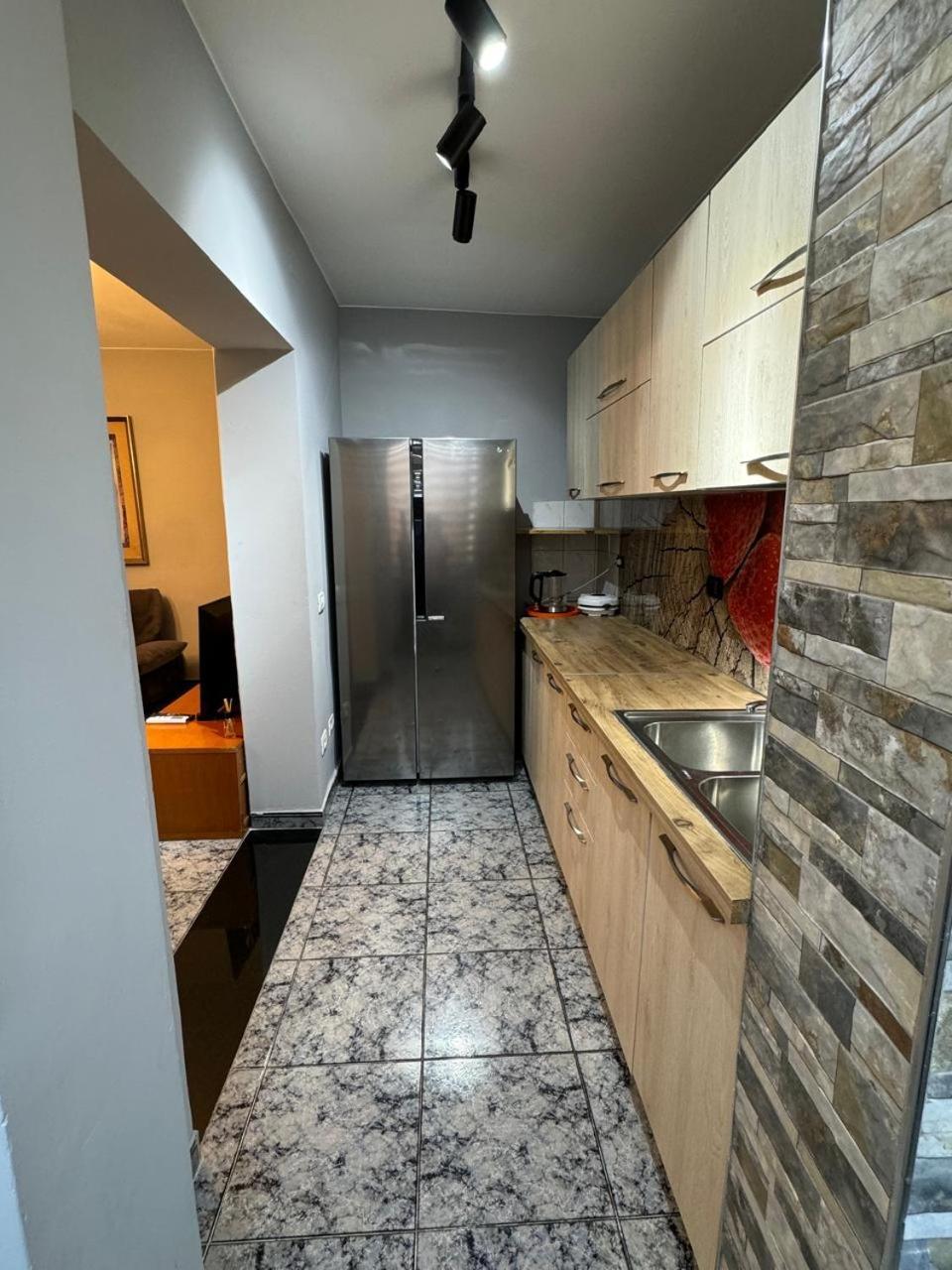 Your House In تيرانا المظهر الخارجي الصورة