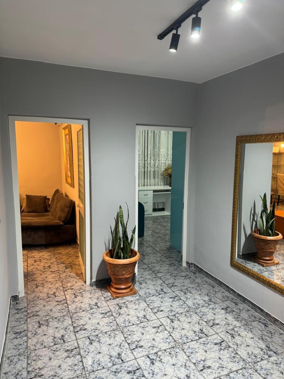 Your House In تيرانا المظهر الخارجي الصورة